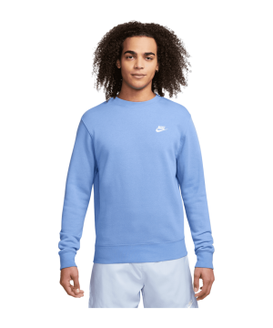 nike-club-crew-sweatshirt-blau-f450-bv2662-lifestyle_front.png