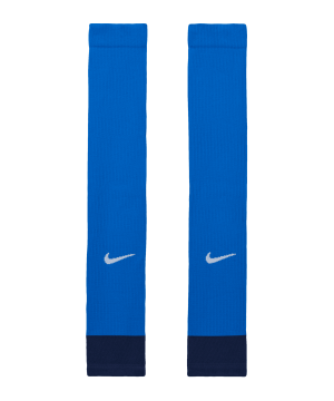 nike-strike-dri-fit-sleeves-blau-f463-fq8282-teamsport_front.png