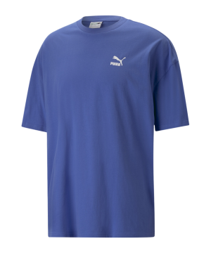 puma-classics-oversized-t-shirt-blau-f92-538070-lifestyle_front.png
