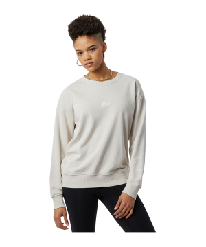 new-balance-essentials-crew-sweatshirt-damen-fmbm-wt23514-lifestyle_front.png