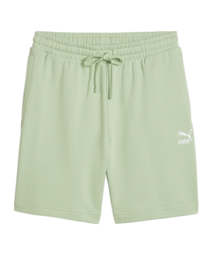 puma-better-classics-relaxed-7in-short-gruen-f89-624249-lifestyle_front.png