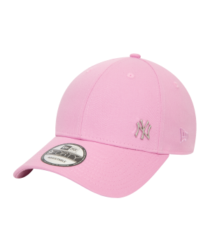 new-era-ny-yankees-flawless-9forty-cap-ffpk-60435125-lifestyle_front.png