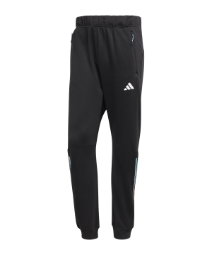 adidas-3-stripes-jogginghose-schwarz-blau-rot-hs7514-fussballtextilien_front.png