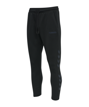 hummel-hmllegacy-poly-tapered-hose-schwarz-f2001-212688-lifestyle_front.png