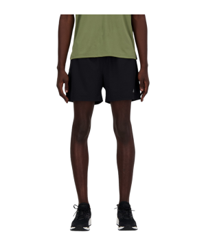 new-balance-essentials-5-lined-short-fbk-ms41230-lifestyle_front.png