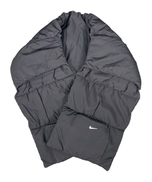nike-quilted-schal-schwarz-weiss-f010-9038-260-equipment_front.png