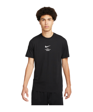 nike-sportswear-graphic-t-shirt-schwarz-f010-dz2881-lifestyle_front.png