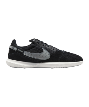 nike-streetgato-ic-halle-schwarz-weiss-f010-dc8466-fussballschuh_right_out.png
