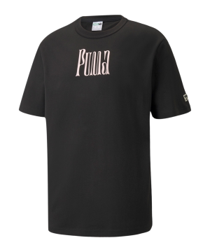 puma-downtown-graphic-t-shirt-schwarz-f01-539181-lifestyle_front.png