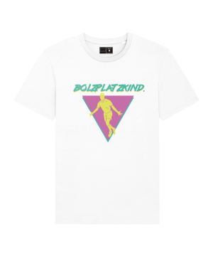 bolzplatzkind-80er-jahre-cheers-t-shirt-weiss-bpksttu755-lifestyle_front.png