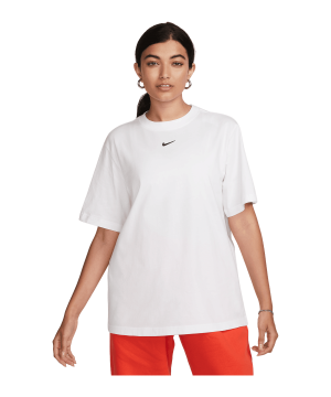 nike-t-shirt-damen-weiss-f100-fd4149-lifestyle_front.png