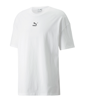 puma-classics-boxy-t-shirt-weiss-f02-532135-lifestyle_front.png