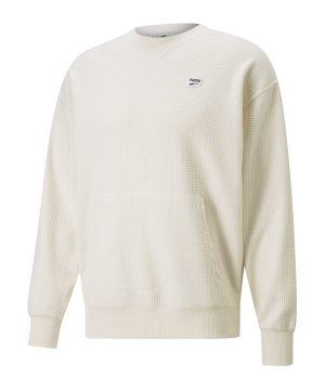 puma-downtown-waffle-crew-sweatshirt-weiss-f99-535671-lifestyle_front.png